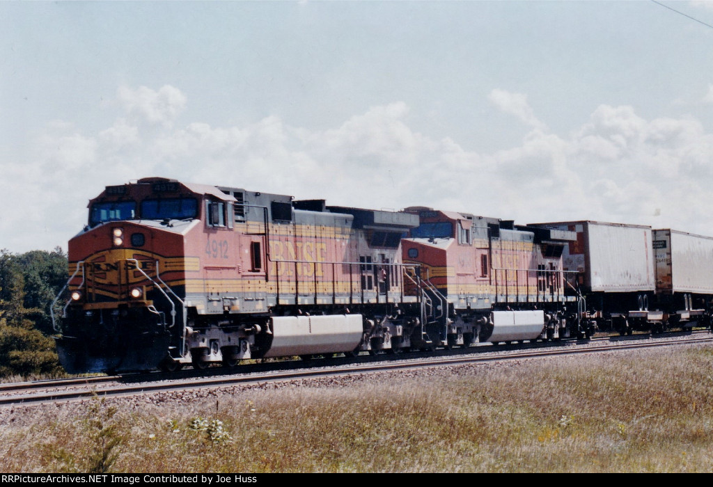 BNSF 4912 West